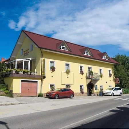 Hotel Gostisce Senica Senovo Zewnętrze zdjęcie