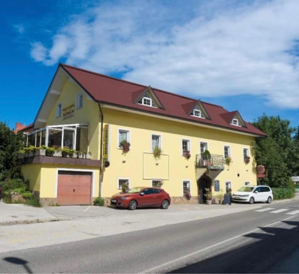 Hotel Gostisce Senica Senovo Zewnętrze zdjęcie