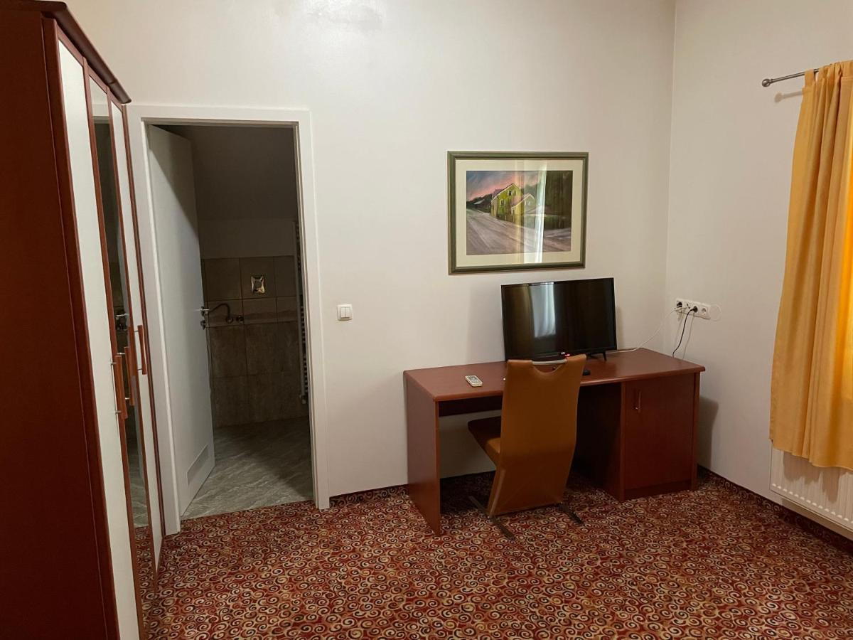 Hotel Gostisce Senica Senovo Zewnętrze zdjęcie